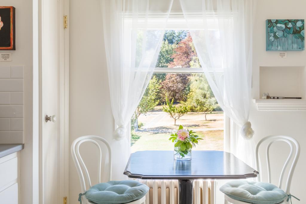 Fairholme Manor Inn Victoria Ngoại thất bức ảnh