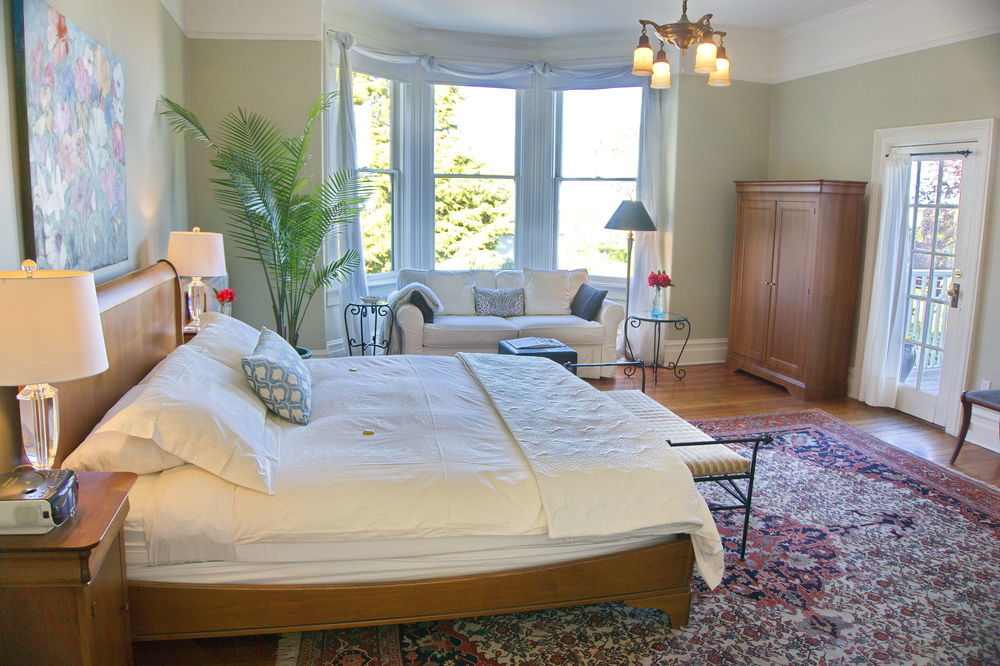 Fairholme Manor Inn Victoria Ngoại thất bức ảnh